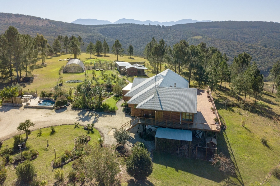 8 Bedroom Property for Sale in Plettenberg Bay Rural Western Cape